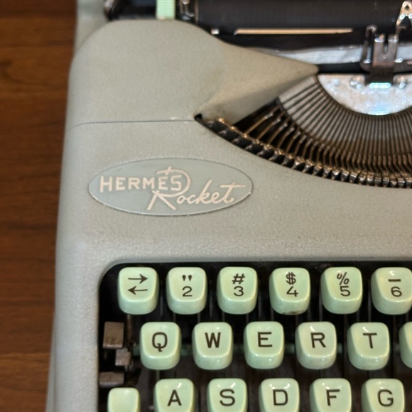 🌟4xHP🌟VTG 1957 Hermes Rocket Sea Green Manual Typewriter Switzerland - Picture 4 of 16
